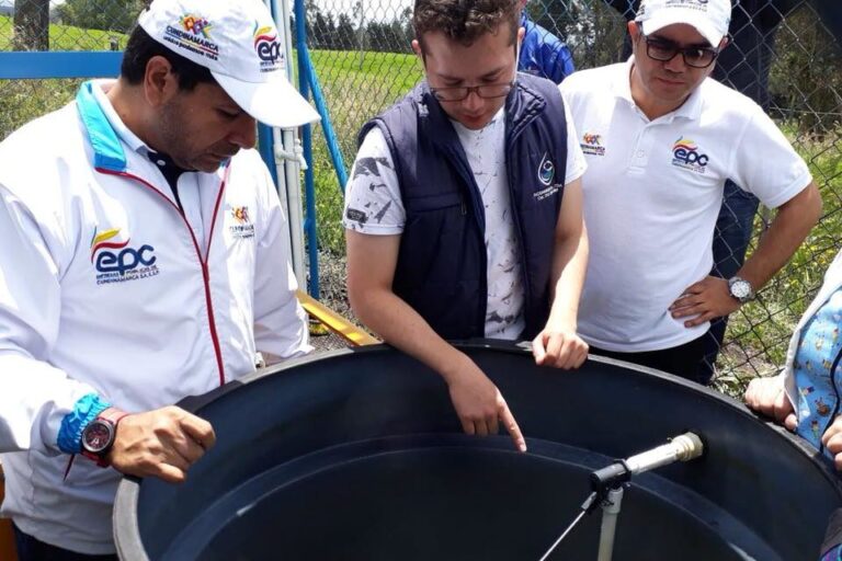 30415588_1709128389163289_6876984201359392768_n-960x640