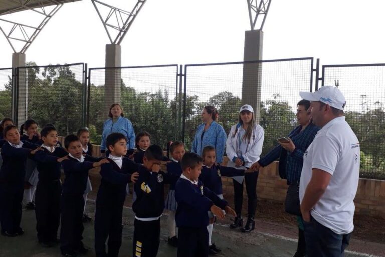 30571246_1709159295826865_1756135041261371392_n-960x640