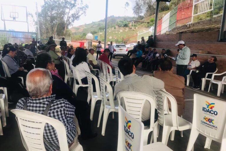 61149756_2306524509423671_2401814946796011520_n-960x640